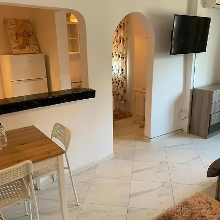 Urban Nest Lulin * 索菲亞